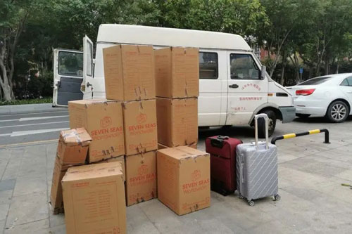 正镶白行李托运公司